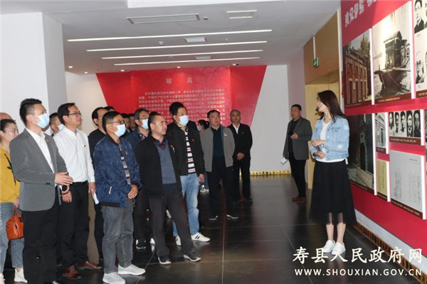 淮南壽縣人社局開(kāi)展“學(xué)黨史、祭英烈”暨新一輪深化“三個(gè)以案”警示教育活動(dòng)