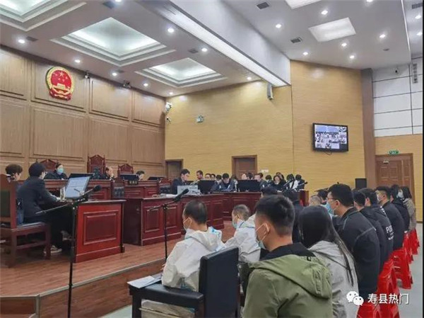 淮南壽縣網(wǎng)絡(luò )賭場(chǎng)盈利上千萬(wàn)元，23人在壽縣法院受審！