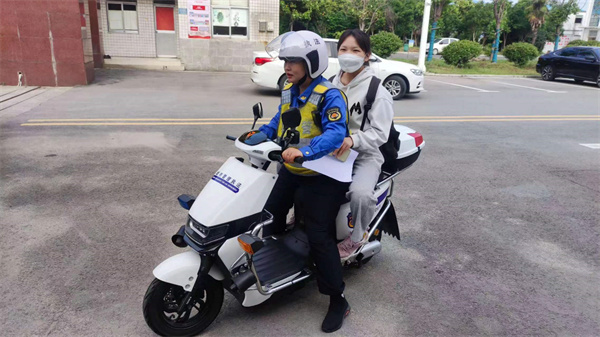 田家庵區城管局：“一改兩為”見(jiàn)行動(dòng) 愛(ài)心護考顯真情