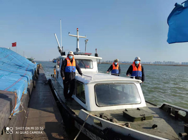 淮南市交通運輸綜合行政執法支隊海事大隊重拳出擊，打響水上“百日攻堅”第一槍